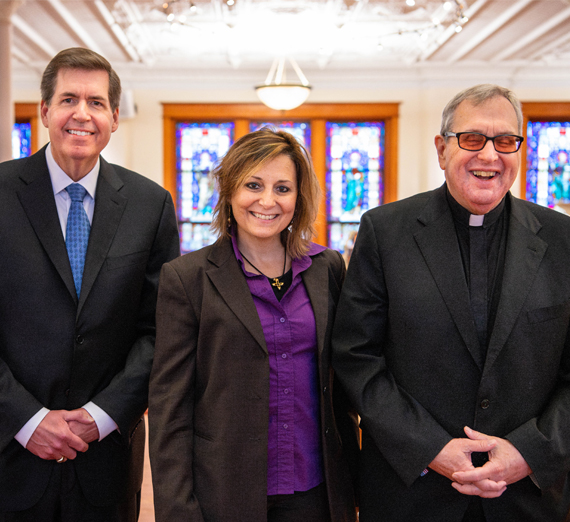 대령 다니엘 덴트가 팀을 이끈다.